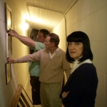 hanging-of-memorabilia-gallery-by-denzel-and-mike-with-lulu-fitzpatrick-supervising-19-may-2011-480x640