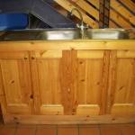 kitchen-sink-old-640x480