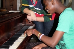 Piano Lessons with Anthea (4) (427x640).jpg